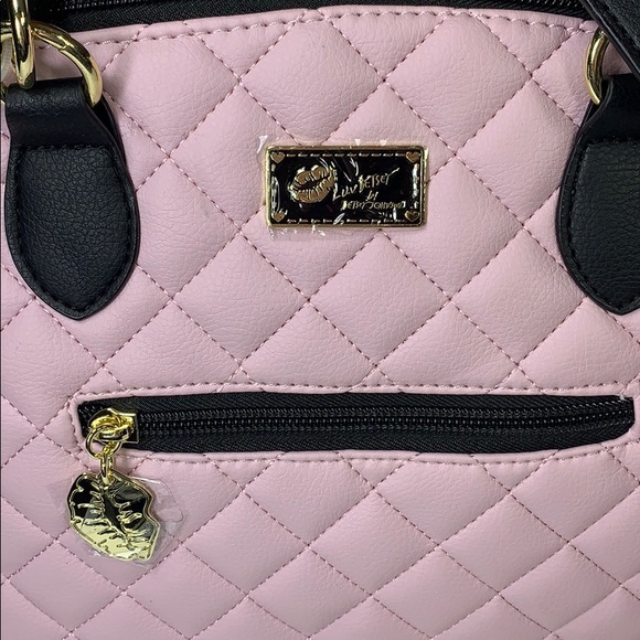 NWT. Betsey Johnson satchel quilted w/animal print - Picture 5 of 8